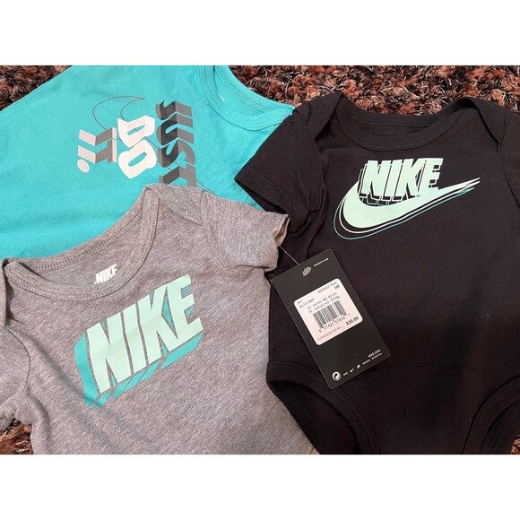Nike Baby Onesie Set in Washed Teal 3 Pack 3M 3 Months - Picture 2 of 8